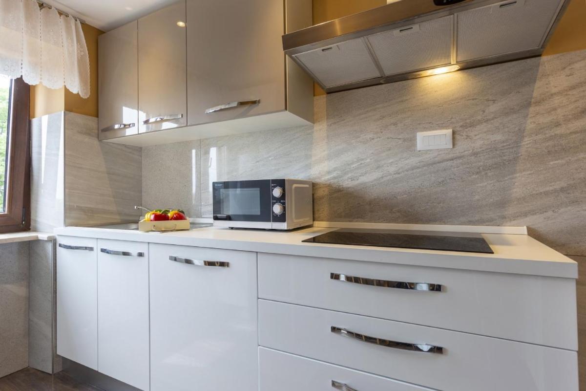 Villa Vita In Porec - Haus Fuer 6-8 Personen Kaštelir Kültér fotó